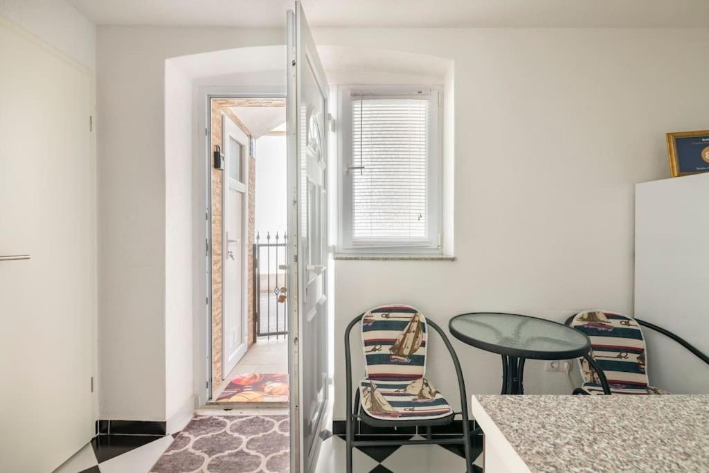 Studio Apartment Grgic Шибеник Екстер'єр фото